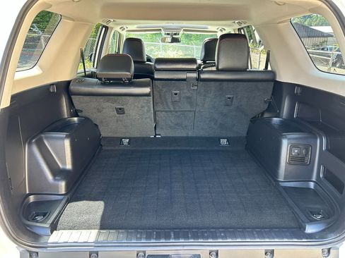 Used 2017 Toyota 4Runner TRD Off-Road Premium image 18