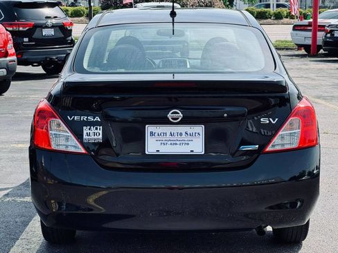 Used 2014 Nissan Versa SV w/ Convenience Package image 7