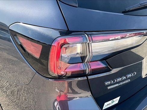 Used 2023 Subaru Outback Premium AWD/4WD image 28