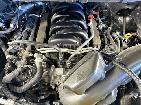 Used 2021 Ford F150 Lariat w/ Equipment Group 502A High image 29