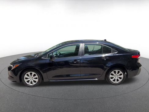 Used 2025 Toyota Corolla LE FWD image 7