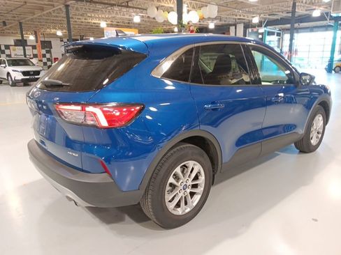 Used 2022 Ford Escape SE w/ Convenience Package image 6