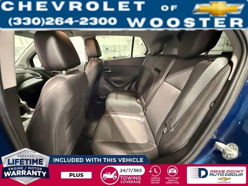 Used 2020 Chevrolet Trax LT w/ LT Convenience Package image 15