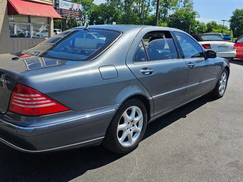 Used 2005 Mercedes-Benz S 500 4MATIC image 3
