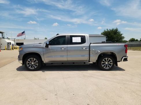Used 2023 Chevrolet Silverado 1500 LT AWD/4WD image 4