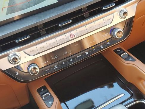 Used 2024 Kia Telluride EX X-Line AWD/4WD image 19