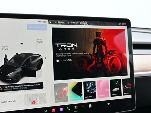 Used 2024 Tesla Model Y Performance image 21