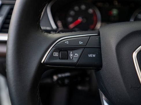 Used 2023 Audi Q5 2.0T Premium w/ Convenience Package image 20