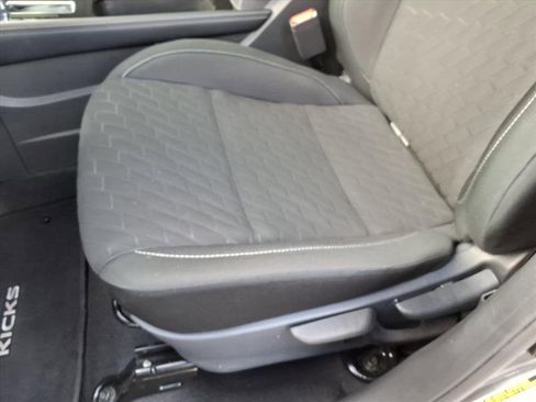 Used 2024 Nissan Kicks SV image 15