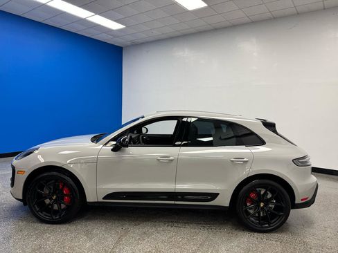 Used 2023 Porsche Macan GTS w/ GTS Sport Package image 5