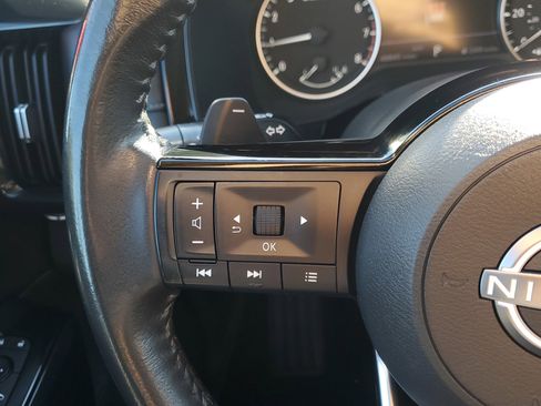 Certified 2022 Nissan Pathfinder SV image 24