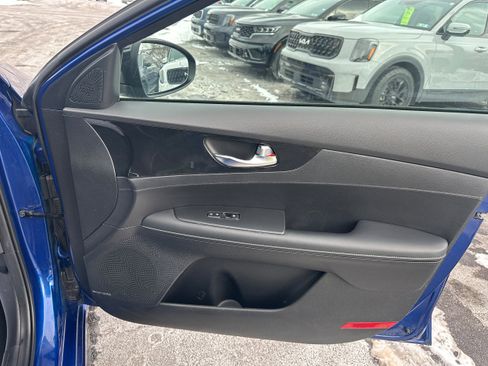 Used 2024 Kia Forte GT-Line w/ GT-Line Premium Package image 23