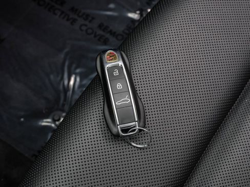 Used 2023 Porsche Panamera Turbo S image 55