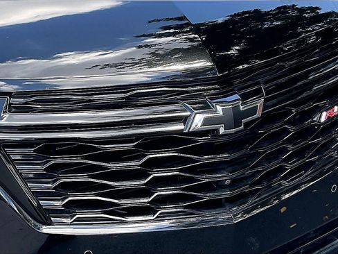 Used 2024 Chevrolet Equinox RS FWD image 56