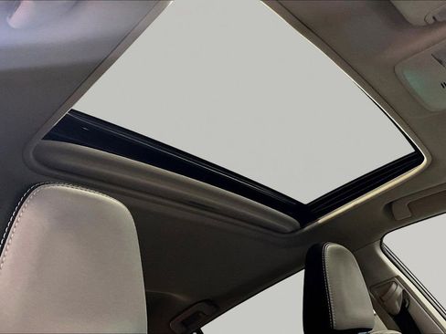 Used 2018 Toyota RAV4 Adventure AWD/4WD image 27