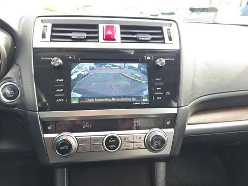 Used 2017 Subaru Outback 3.6R Limited image 16