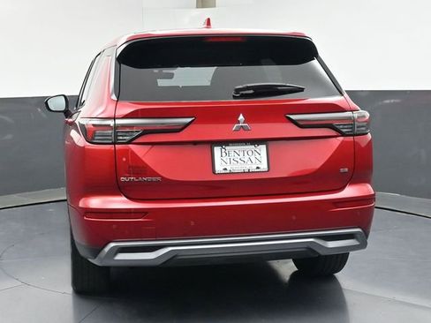 Used 2025 Mitsubishi Outlander SE FWD image 40