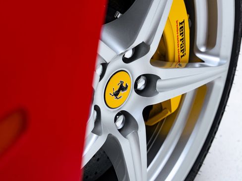 Used 2014 Ferrari 458 Spider RWD image 22