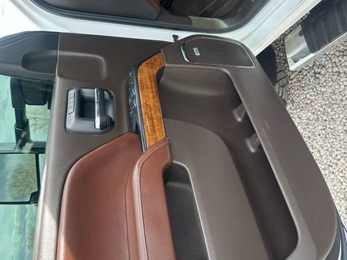 Used 2017 Chevrolet Silverado 3500 High Country w/ Duramax Plus Package image 24