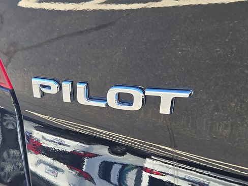 Used 2022 Honda Pilot Sport image 30