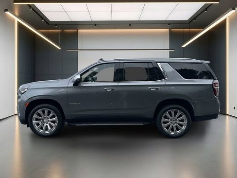 Used 2021 Chevrolet Tahoe Premier w/ Premium Package RWD image 2