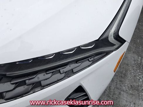 Used 2023 Kia K5 LXS FWD image 9