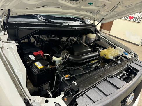 Used 2018 Nissan NV 3500 S image 61