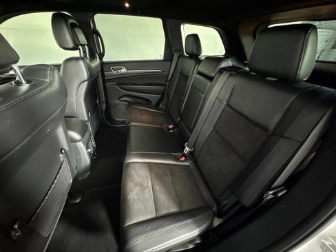 Used 2020 Jeep Grand Cherokee Altitude AWD/4WD image 25