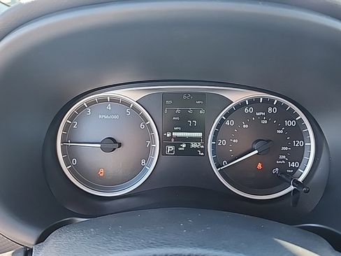 Used 2025 Nissan Kicks Play S image 23