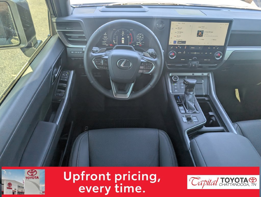 Used 2026 Lexus GX 550 w/ Accessory Package (CT) AWD/4WD image 13