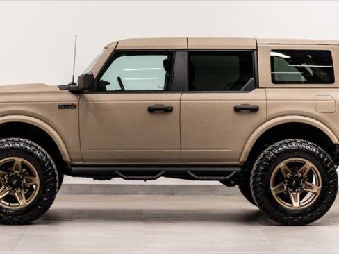 Used 2025 Ford Bronco Outer Banks image 13