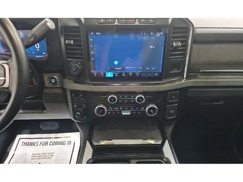 Used 2023 Ford F250 Platinum AWD/4WD image 9