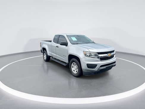 Used 2020 Chevrolet Colorado W/T RWD image 2