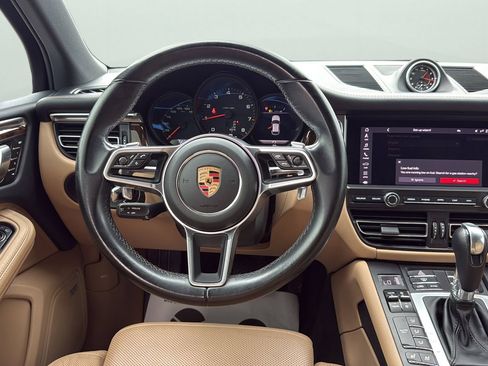 Used 2020 Porsche Macan AWD/4WD image 39