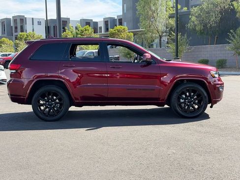 Used 2021 Jeep Grand Cherokee Laredo X RWD image 7