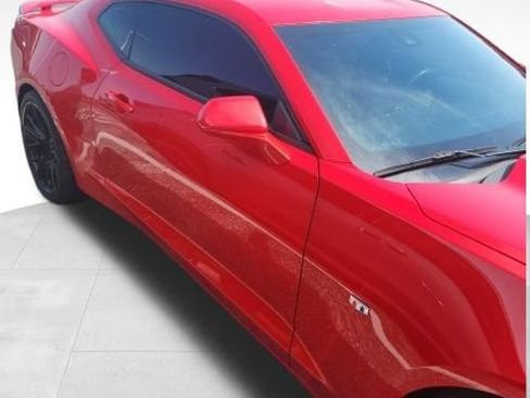 Used 2019 Chevrolet Camaro SS RWD image 5