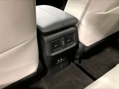 Used 2023 Toyota RAV4 Limited AWD/4WD image 11