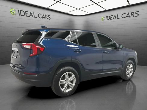 Used 2023 GMC Terrain SLE w/ LPO, Floor Liner Package AWD/4WD image 5