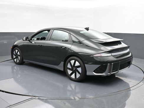 Used 2024 Hyundai Ioniq 6 SEL RWD image 6