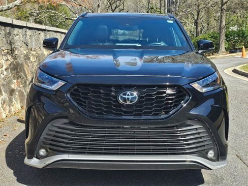 Used 2024 Toyota Highlander XSE FWD image 6