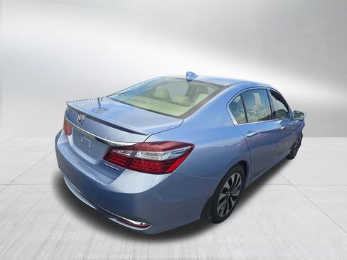 Used 2017 Honda Accord Hybrid Sedan image 4