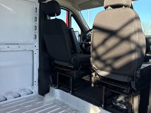 New 2026 RAM ProMaster 3500 w/ Convenience Group image 24