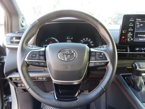 Certified 2023 Toyota Sienna XSE w/ XSE Plus Package image 37