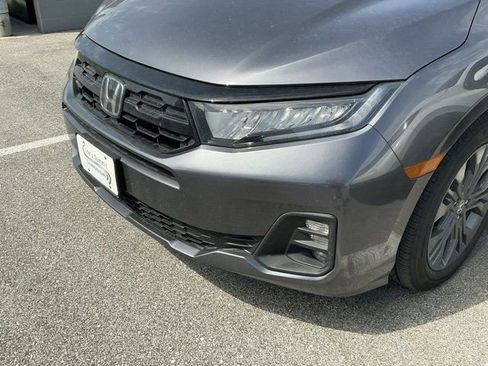 Used 2026 Honda Odyssey Touring image 14