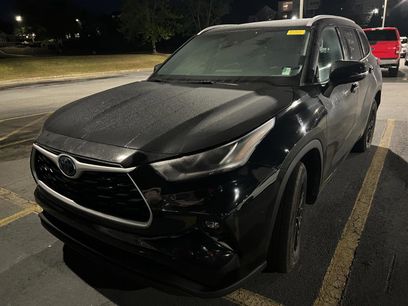 Used 2022 Toyota Highlander Bronze Edition