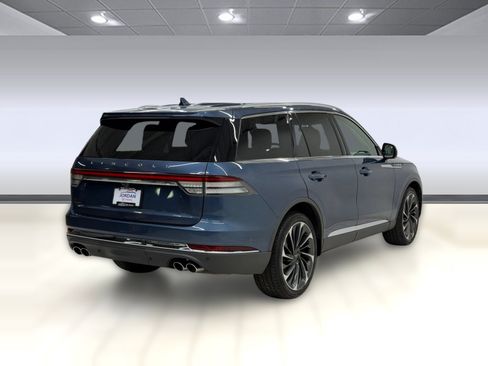 Used 2020 Lincoln Aviator Reserve w/ Equipment Group 202A AWD/4WD image 7