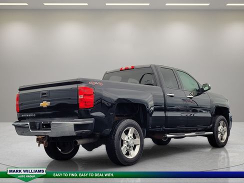 Used 2016 Chevrolet Silverado 2500 W/T AWD/4WD image 4