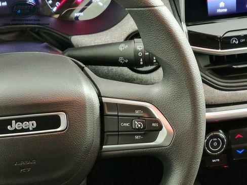 Used 2022 Jeep Compass Sport image 29