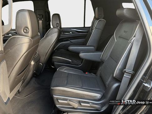 Used 2024 Cadillac Escalade Sport w/ Touring Package image 11