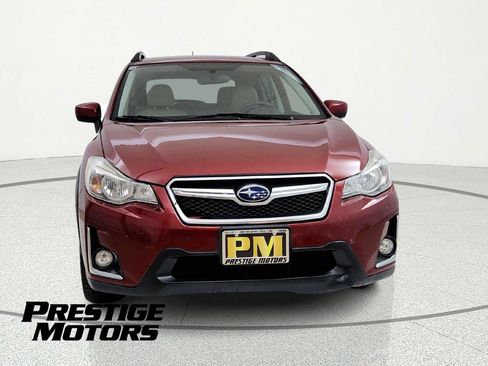 Used 2017 Subaru Crosstrek 2.0i Premium AWD/4WD image 2